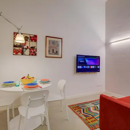Casa Rossa Near Centre - Happy לצ'ה